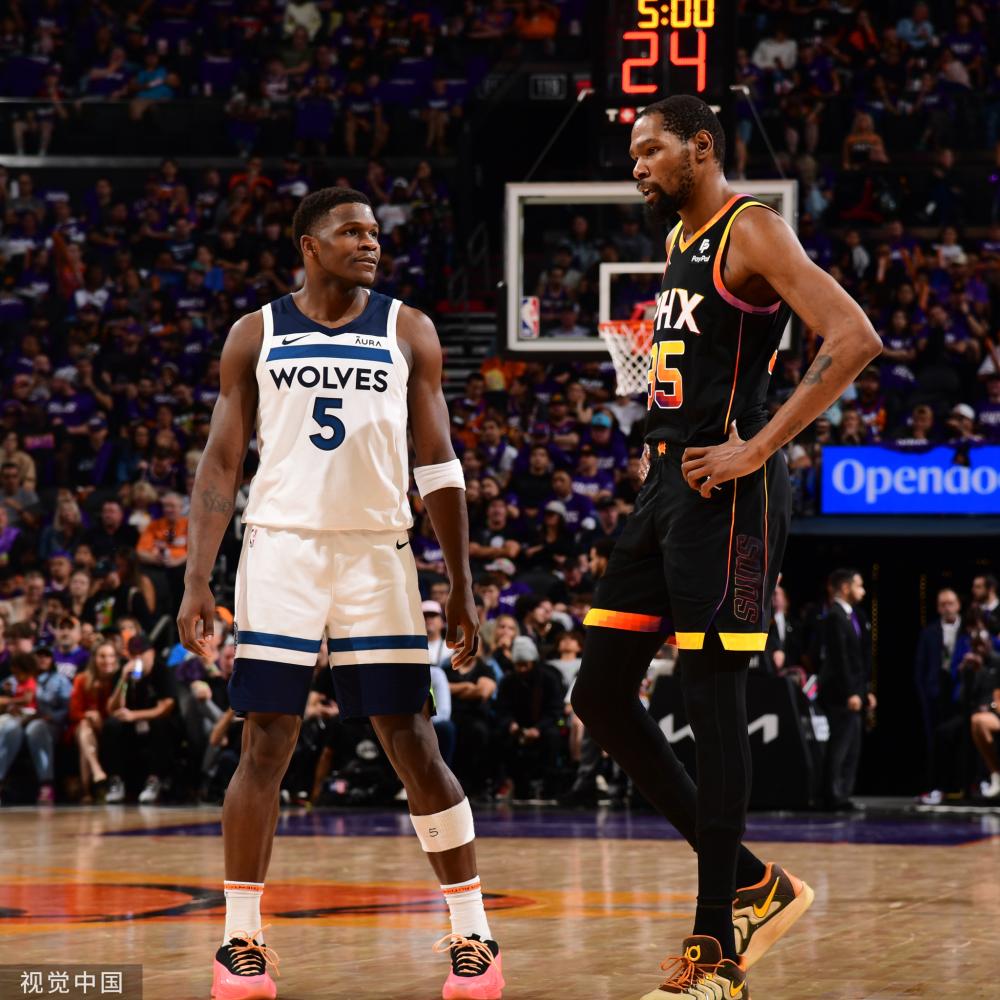 他的天花板 他的天花板