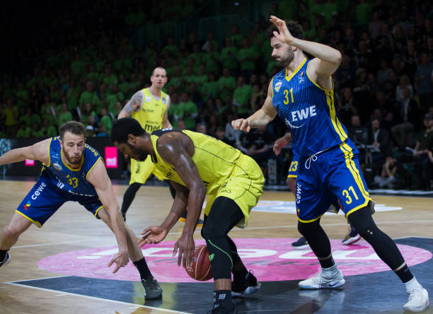 流浪者在本 流浪者在本